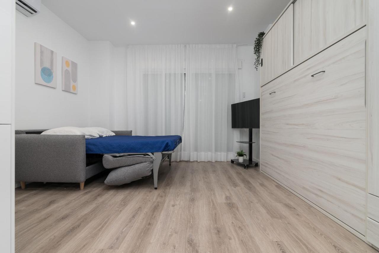 Suite Homes Hesperides Garden Beach Малага Экстерьер фото