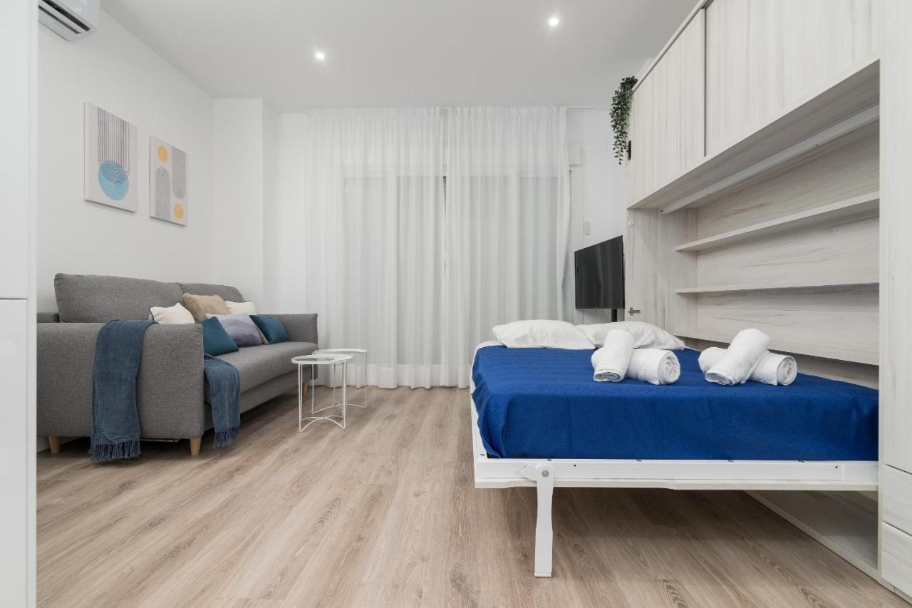 Suite Homes Hesperides Garden Beach Малага Экстерьер фото